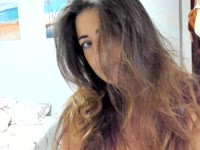 I’m feminine, confident and present. I like when things unfold slowly and naturally. If you enjoy attention and subtle tension, you’ll feel at home with me.....