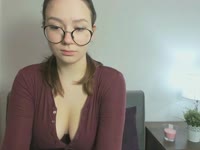 Hey there my name is Katy ;)Sexy smile, tesing eyes....and a body made to move. I ride horses like I own the world, and I dance like no one