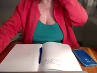 hey...i am a super hot women..and i wait you in my online room to know each other more good....kissss :*