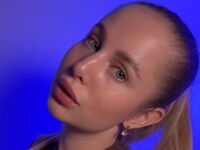 naughty cam girl fingering shaved pussy AnnelleToulson