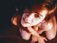 free nude webcam CleoCharm