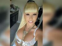 beautiful camgirl DellaBlazed