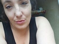 camgirl playing with dildo FionaAnoif