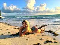 topless girl JessycaPage