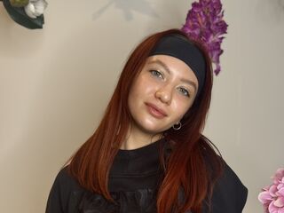 cam girl masturbating with dildo MonaDobin