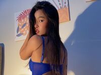camwhore masturbating with dildo SessahMi