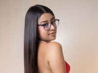 camgirl playing with vibrator VictoriaRut