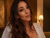 camgirl masturbating with vibrator LorineSwan