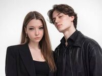nude webcam couple LeoAndMira