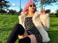 latex cam whore SaskiaVellour