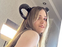girl chat room AaliceWalter