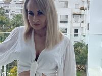 hot live cam AdellynRose