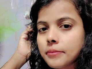 camgirl spreading pussy AishwariaRaie