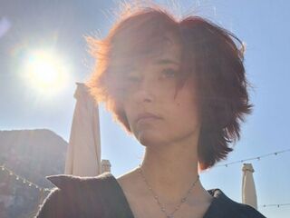 naughty cam girl fingering shaved pussy AlainaFabello