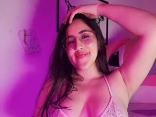adult livecam AmyVele