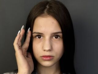 girl chatroom AnnetPintonin