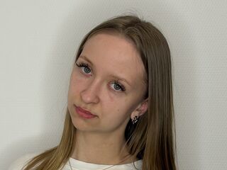 beautiful girl AundreaMoczo
