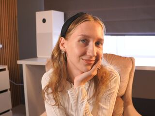 free chatroom AvaRedgate