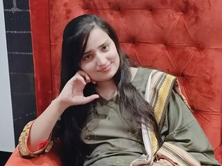 kinky webcam model AyeshaSajid