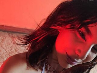 cam girl masturbating with vibrator AylaStonne