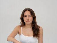 camslut topless BetteDesfosses