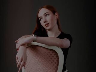 hot naked cam girl CarleenZangari