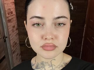 free livesex CarmenFurmanik