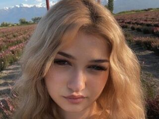 naked girl with cam masturbating CloudyFox