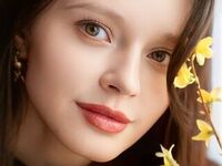 beautiful girlcam CrystleZaritsky