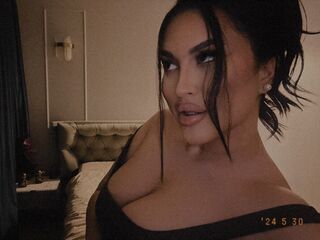 hot cam girl fingering pussy DaphneAver