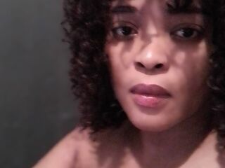 naked cam DelicateDiamond