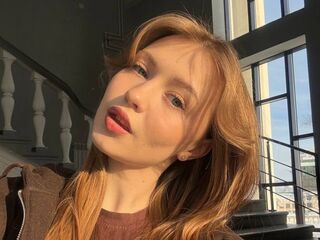 nude webcamgirl pic DenaeMckendrick