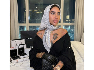 naked cam girl masturbating with sextoy DianaCarolinas