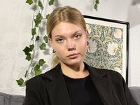 naked cam girl gallery DonellaAndra