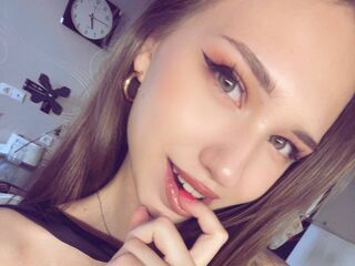 mastubating web cam girl EarthaMaruyama
