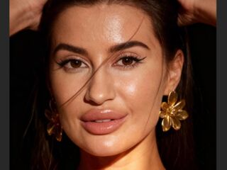 hot strip tease web cam EvaNever