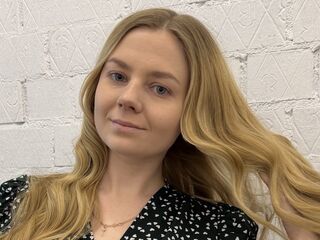 naked girl with cam masturbating FeleciaRewerts