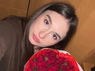 topless webcamgirl HesterWarhol