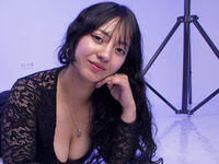 sexcam show IsabellaBot