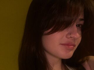 camgirl masturbating with dildo KiliMinoa