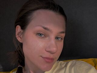 cybersex chat room LanaEismont
