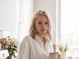 naughty camgirl masturbating LanoraZottola