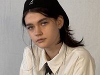 extreme LeannMolineaux