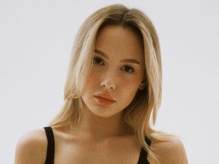 camgirl photo LeticiaTso