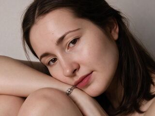 topless webcam girl LindsyGreb