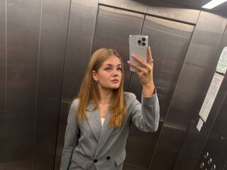 naked girl with live cam LizzieIacovino