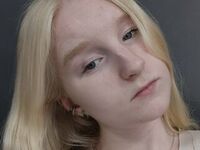 naughty webcamgirl LucianaTipsword