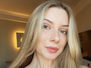 nude gamgirl LucieStupak