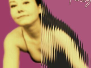 camgirl chat room LucyLevatto