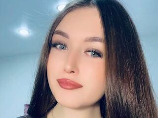 camslut MargotAniston